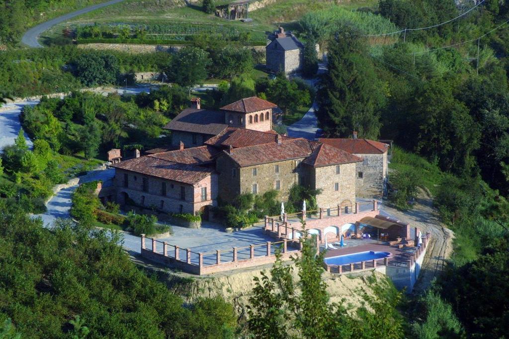 فيلا Cortemiliaفي Castel Martino المظهر الخارجي الصورة